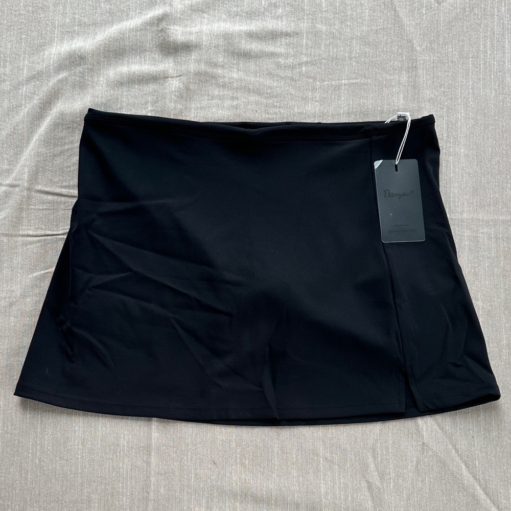 Elegant Black Mini Skirt